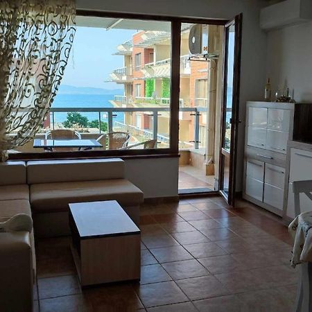 Cozy Apartment With Sea View And Free Parking ポモリエ エクステリア 写真