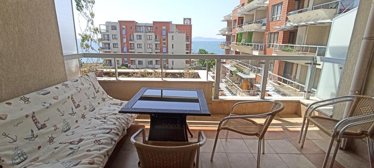 Cozy Apartment With Sea View And Free Parking ポモリエ エクステリア 写真